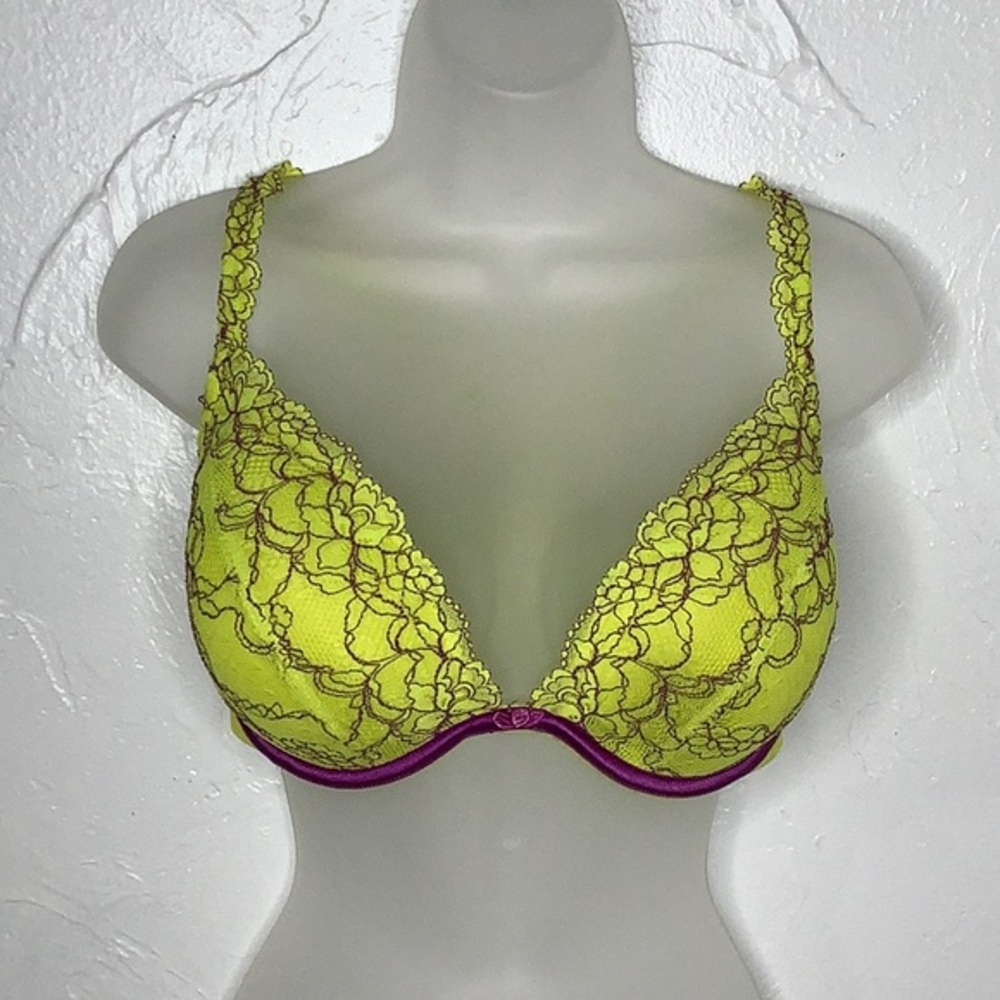 Cacique wired lace lined full coverage bra size 42C EUC